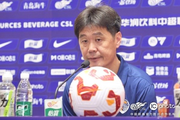 李霄鹏：球队赛事  节奏没问题，希望给到场球迷奉献一场出色  的赛事