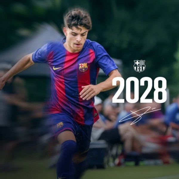 世体：弗里克征召18岁右后场球员哈维-埃斯帕特参加一线队合练