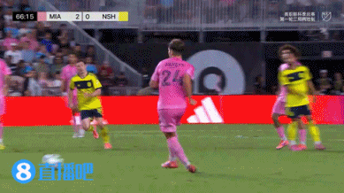 真狠！纳什维尔球员冲上前踢倒梅西，梅西接受治疗